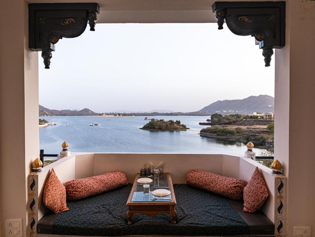Hotel Sargam Sadan Udaipur Exteriör bild