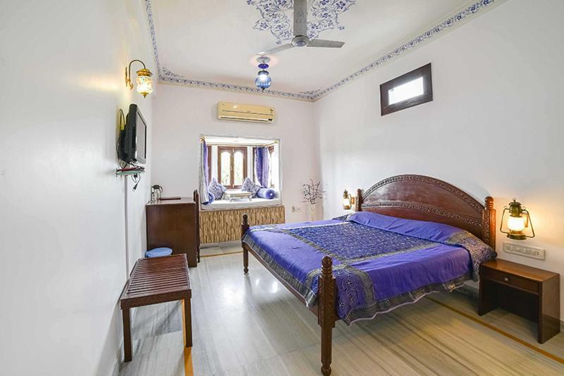 Hotel Sargam Sadan Udaipur Exteriör bild