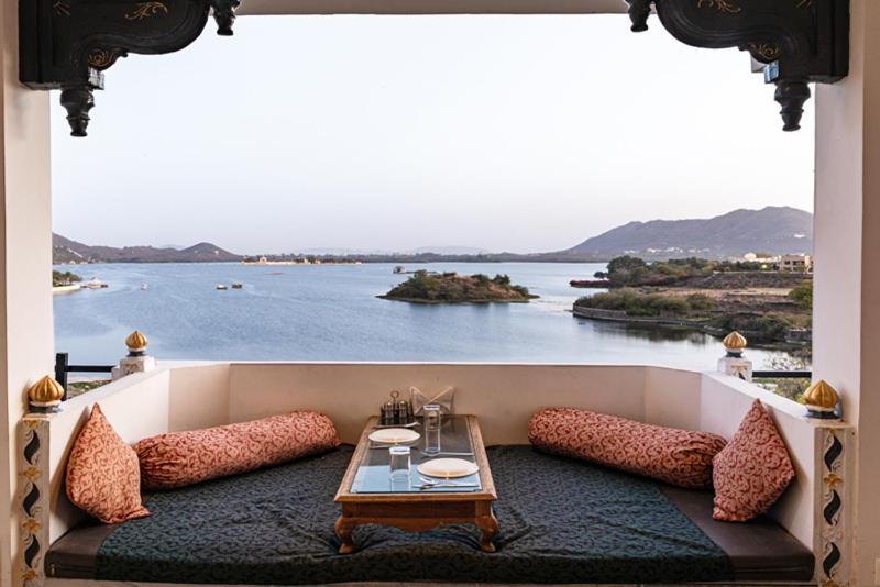 Hotel Sargam Sadan Udaipur Exteriör bild