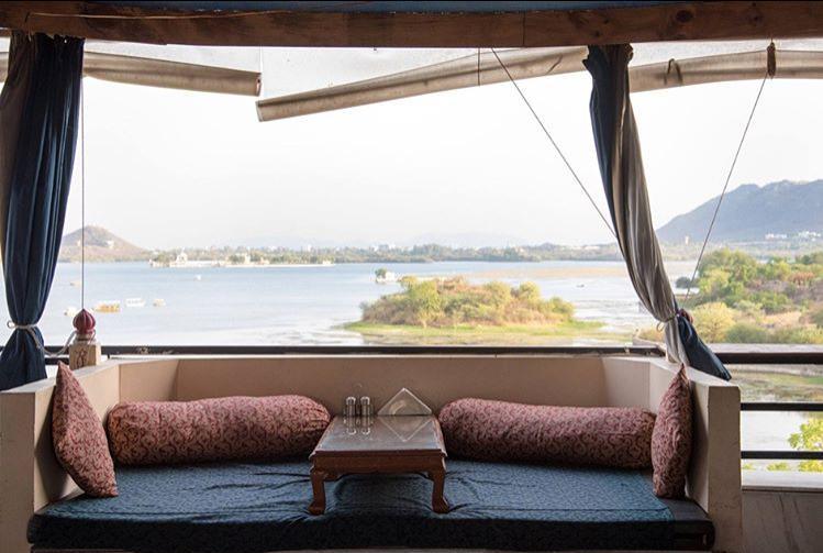 Hotel Sargam Sadan Udaipur Exteriör bild